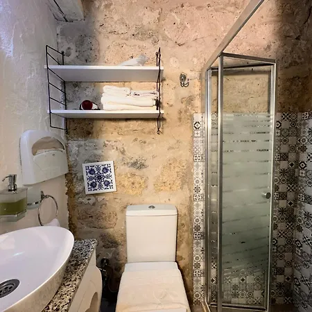 Koesem ゲストハウス 3*